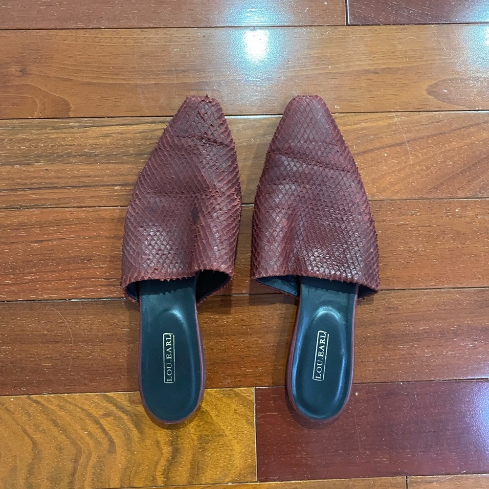 Lou Earl Leather Mules Aix in Oxblood Laser-Cut
